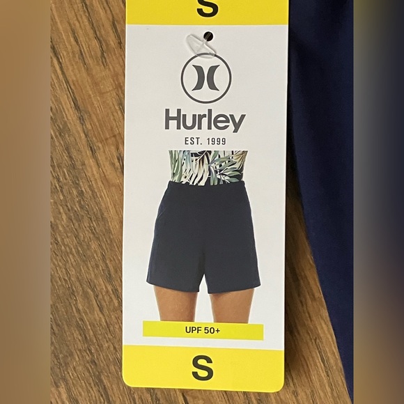 NEW Hurley Women’s Shorts S - Picture 3 of 5